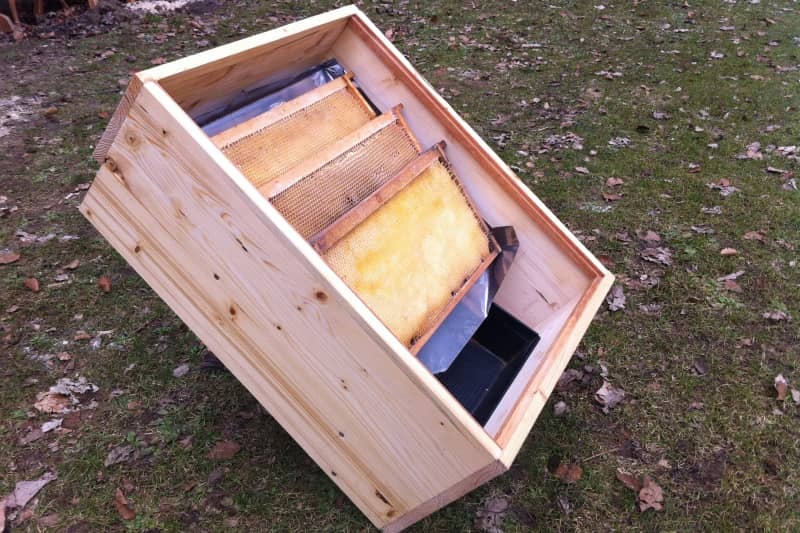 solar-wax-melter-1